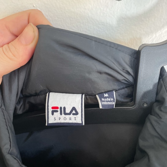 Vintage 90s Fila Puffer Vest Retro men women Fila Puffer Jacket size medium - Picture 10 of 14